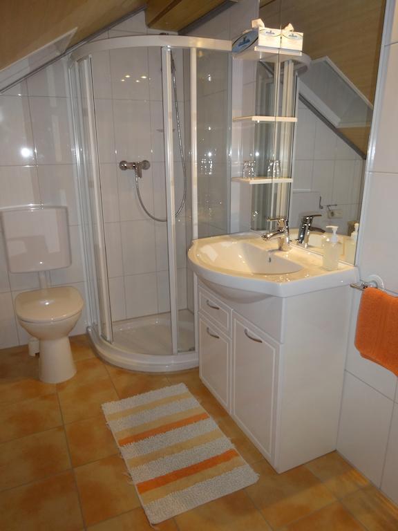Pension Scherwirt Hotel Graz Room photo